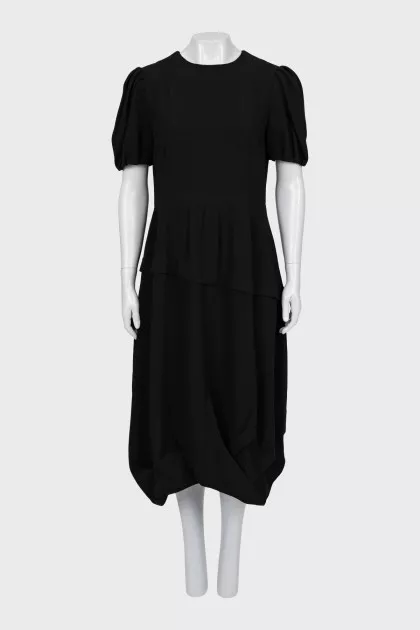 Black dress with short sleeves