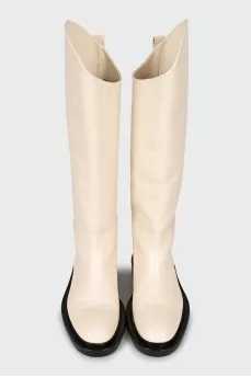 Leather boots with black soles