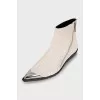Suede boots with metal toe