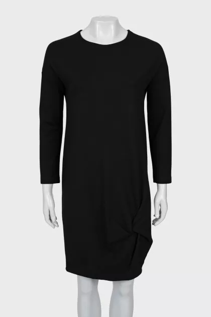 Black shift dress