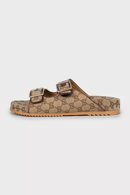 Men's slippers in signature print