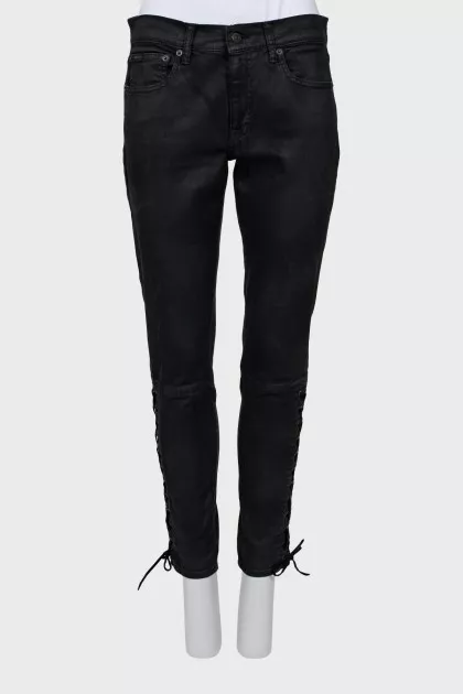 Black skinny jeans
