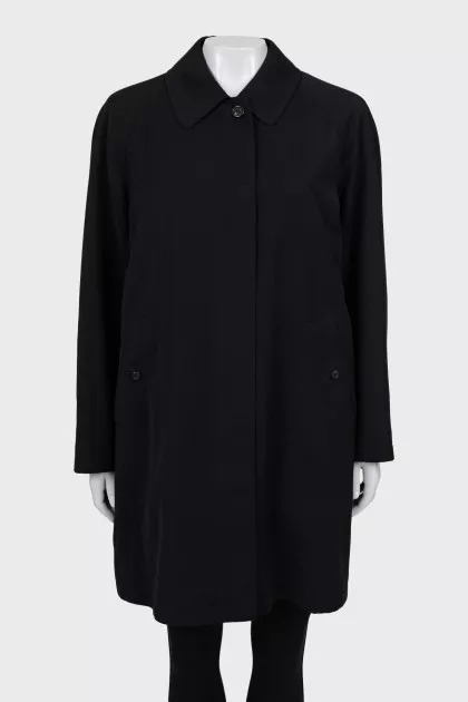 Cropped coat with collar