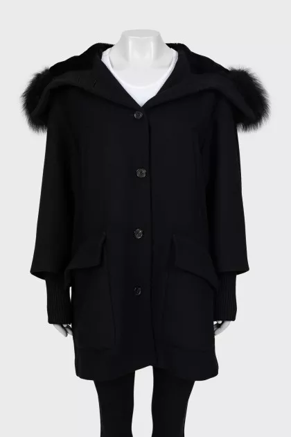 Single-breasted coat with fur hood