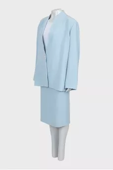 Straight-cut suit