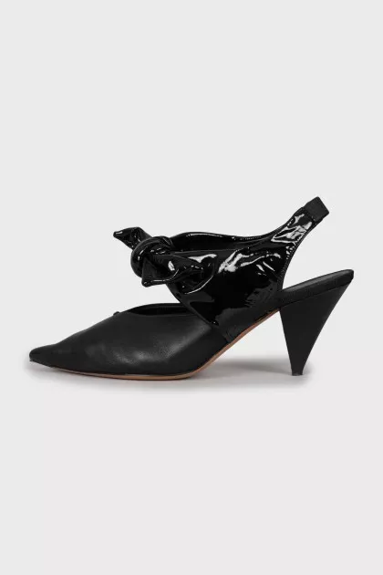 Leather slingbacks with lacquer bow