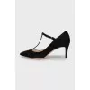 Suede black pointed toe shoes