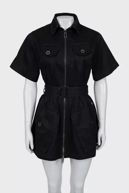Fitted dress with patch pockets