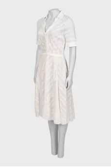 Fitted dress with pattern