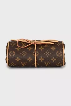 Toiletry bag in branded print