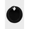 Wool beret with tag
