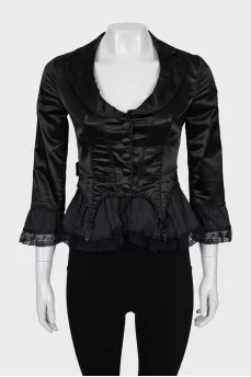 Fitted jacket decorated with lace