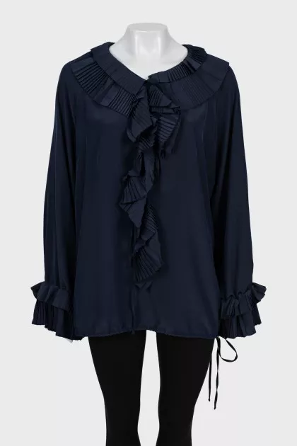 Loose fit blouse with ruffles