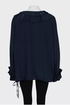 Loose fit blouse with ruffles