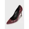Snakeskin pointed toe shoes