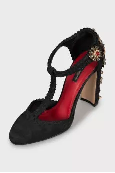 Textile shoes with decor