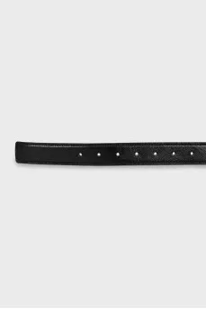 Two-tone belt with tag