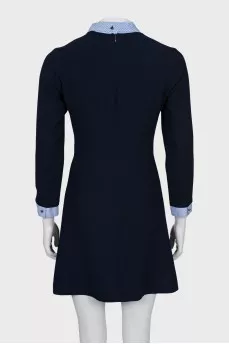 Fitted dress with detachable collar
