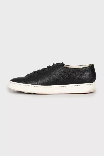Men's black leather sneakers