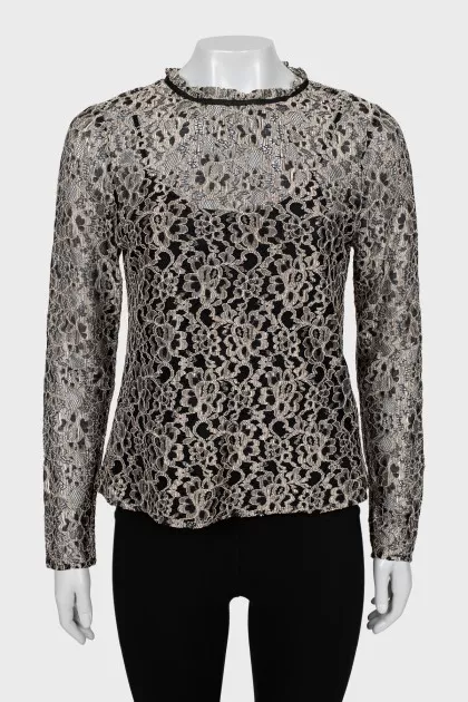Guipure blouse with floral pattern
