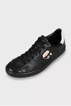 Men's sneakers with branded patch