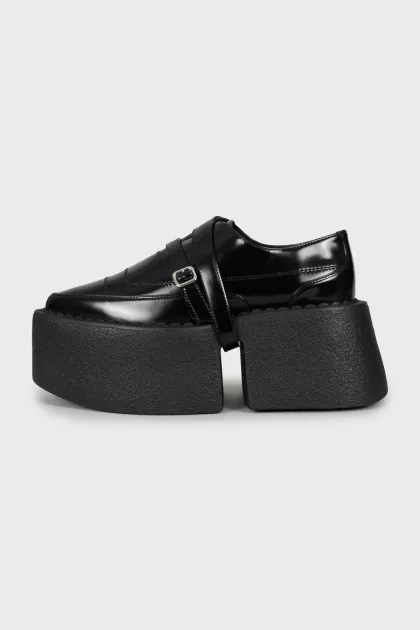 Chunky leather shoes