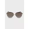 Sunglasses with wooden temples