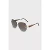 Sunglasses with wooden temples