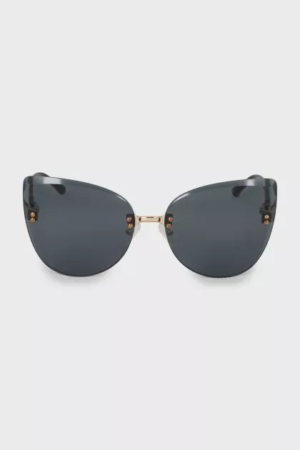 Cat eye sunglasses