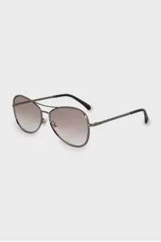Aviator sunglasses with decorative arms