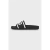 Men's flip-flops with brand logo