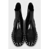 Leather boots decorated with pearls