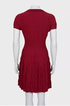 Fitted dress with ribbed pattern