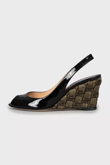 Patent woven wedge sandals