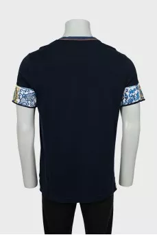 Men's T-shirt with patch pocket