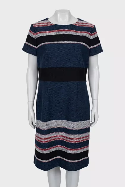 Short sleeve fitted dress