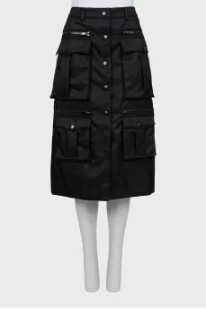 Skirt with buttons and patch pockets