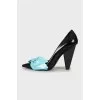 Sculpted heels with bow