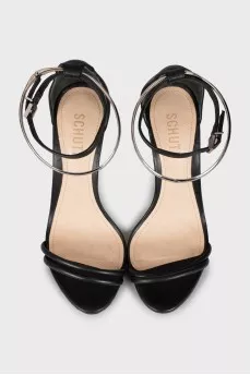 Leather sandals with metal bracelet