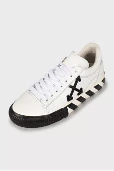 Low Vulcanized sneakers