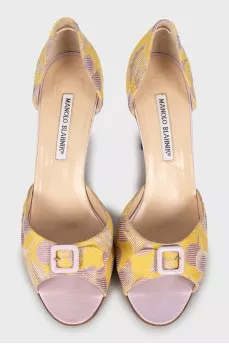 Textile sandals decorated with buckle