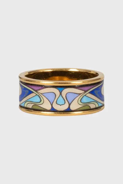 Gold ring with abstract design