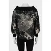 Sweatshirt with wide collar