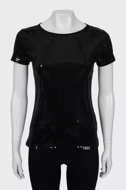 Fitted T-shirt decorated with sequins