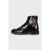 Men's insulated boots with patches