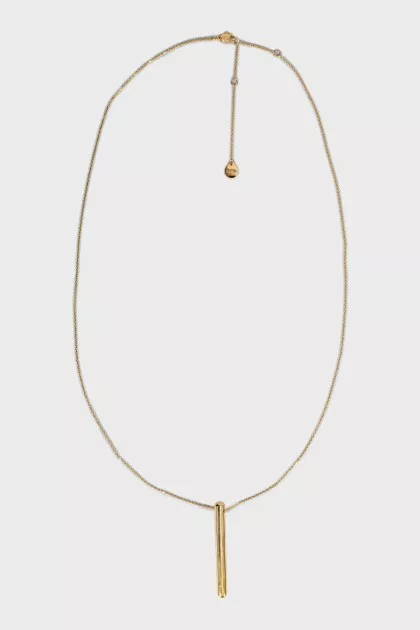Yellow gold capsule pendant