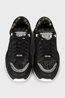 Men's sneakers decorated with mesh