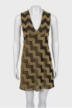 Sleeveless V-neck dress