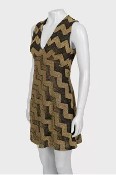 Sleeveless V-neck dress