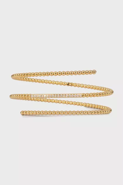 Gold bracelet with diamonds